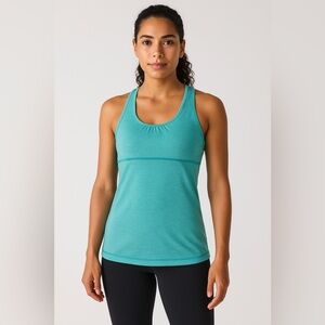 💙 LULULEMON Aqua Blue Racerback Activewear Top - Size 6 💙